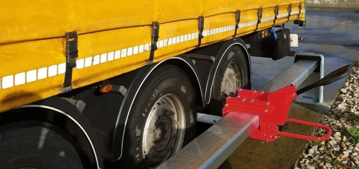 User-Friendly Manual Vehicle Restraint