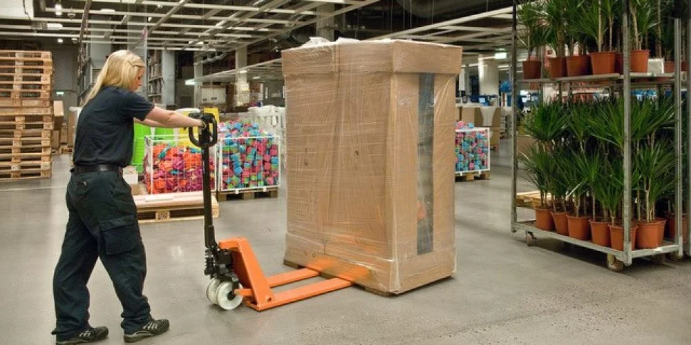 Emission-free Material Handling