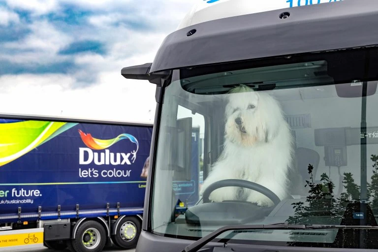 Dulux Paint Deploys Large-scale Electric HGVs