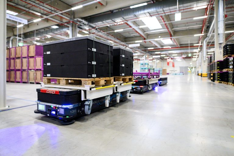 Hydrogen Fuel Cells Power BMW AGVs