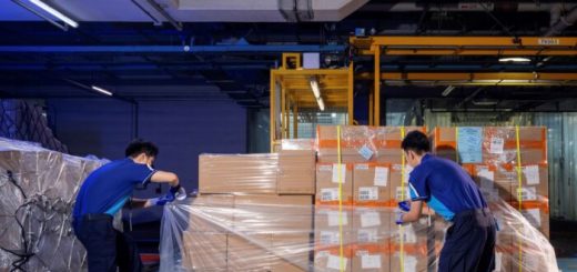 Air Cargo Terminal Uses Closed-loop Plastic Sheets