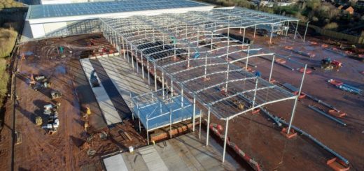 Contracts Manage Warehouse Construction Risk