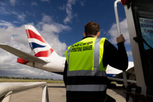 Heathrow runway delay tests freight resilience plans