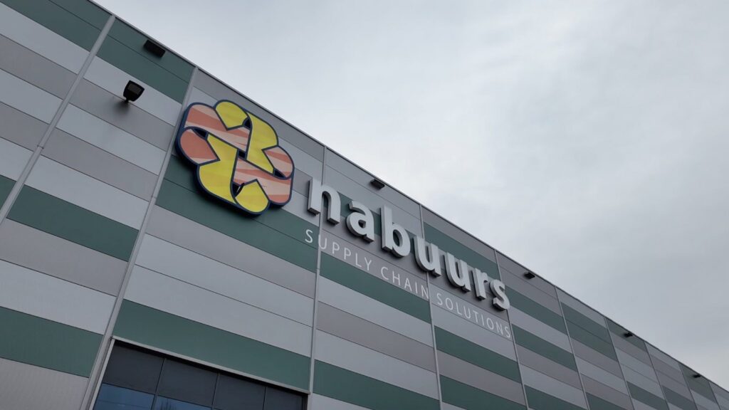 Nabuurs turns autonomous cleaning into a warehouse process