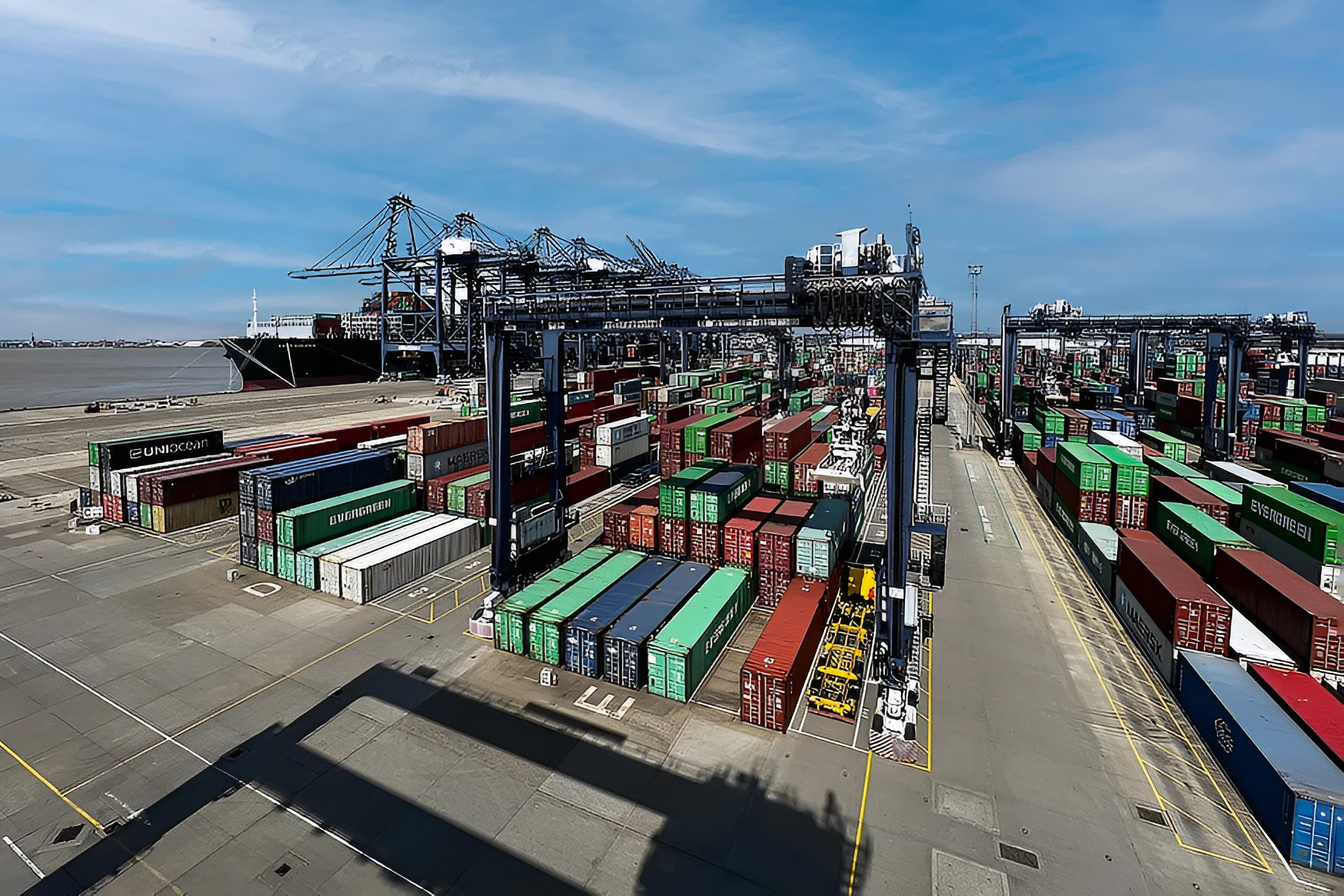 The Industry 5.0 port will be electric, connected and supervised