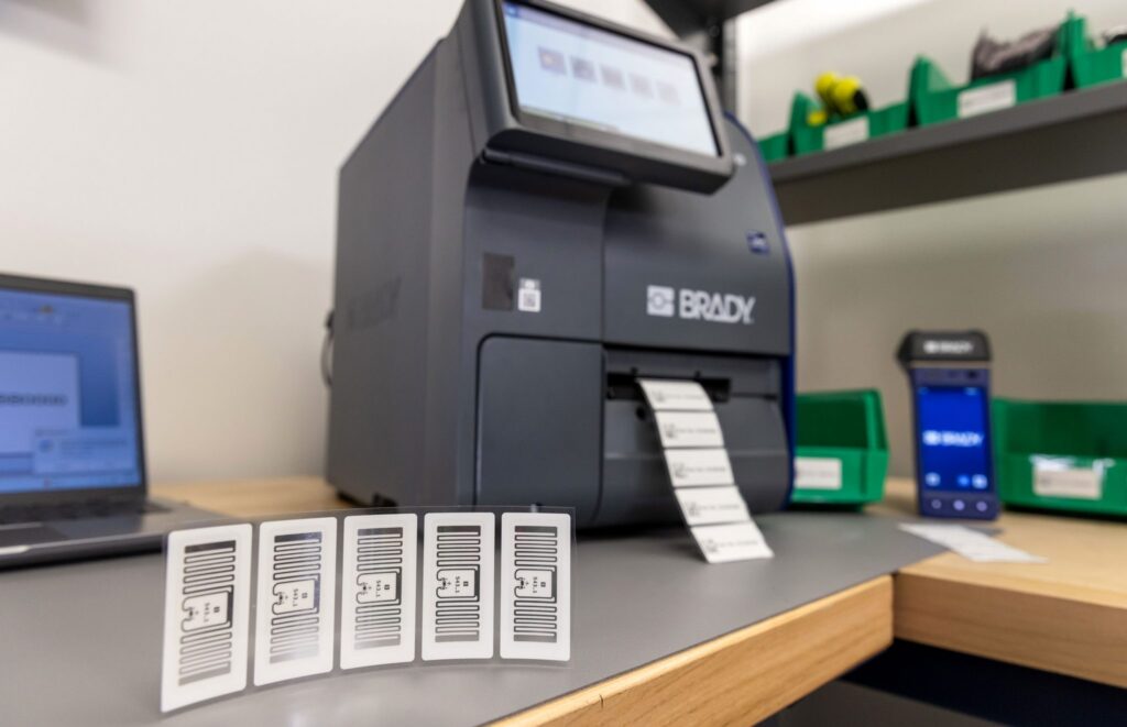 A smarter RFID changeover could make industrial traceability leaner
