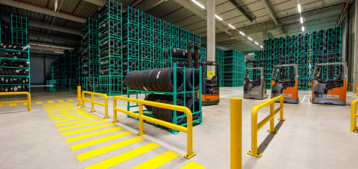Digital load carrier control gives Fiege a wider view of logistics assets